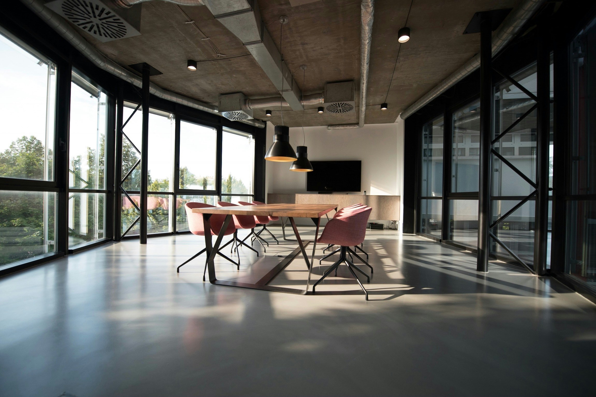 Office Cleaning - Clean workspace